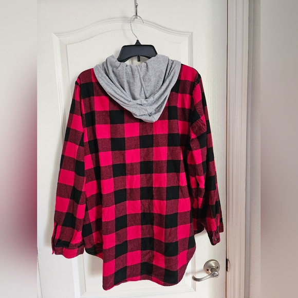 Button up flannel - Picture 3 of 3